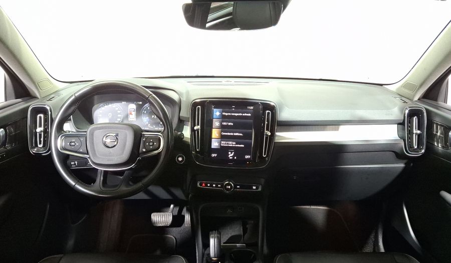 Volvo Xc40 2.0 T4 MOMENTUM AUTO Suv 2021