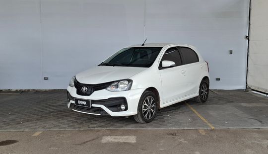 Toyota • Etios