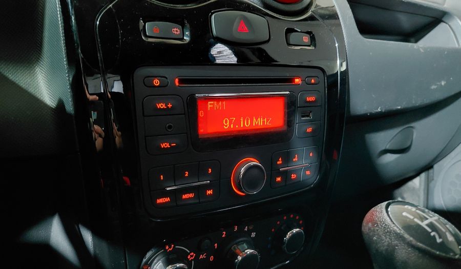 Renault Sandero Stepway 1.6 PH2 STEPWAY RIP CURL Hatchback 2012