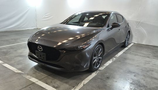 Mazda • Mazda 3