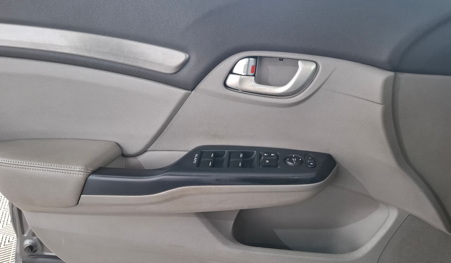 Honda Civic 1.8 I-VTEC EXS AUTO Sedan 2014