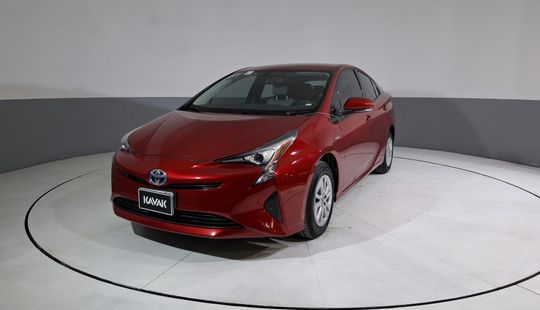 Toyota • Prius