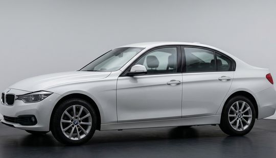 Mitsubishi • Mirage