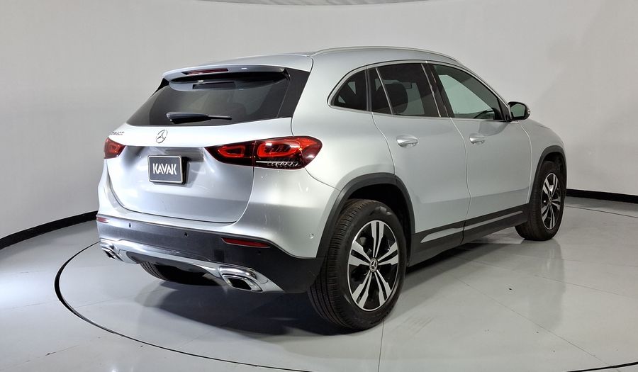 Mercedes Benz Clase Gla 1.3 200 PROGRESSIVE LINE DCT Suv 2022