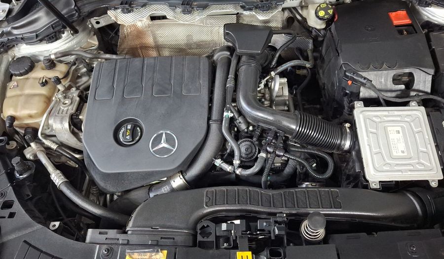 Mercedes Benz Clase Gla 1.3 200 PROGRESSIVE LINE DCT Suv 2022