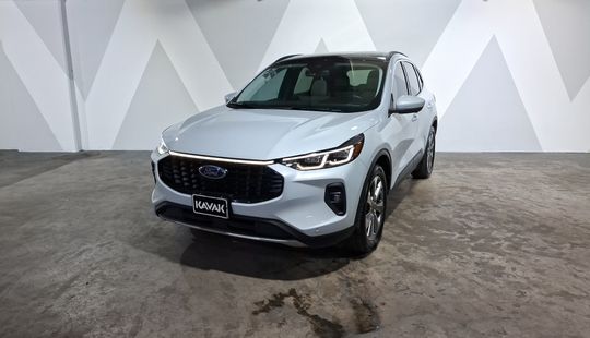 Ford • Escape