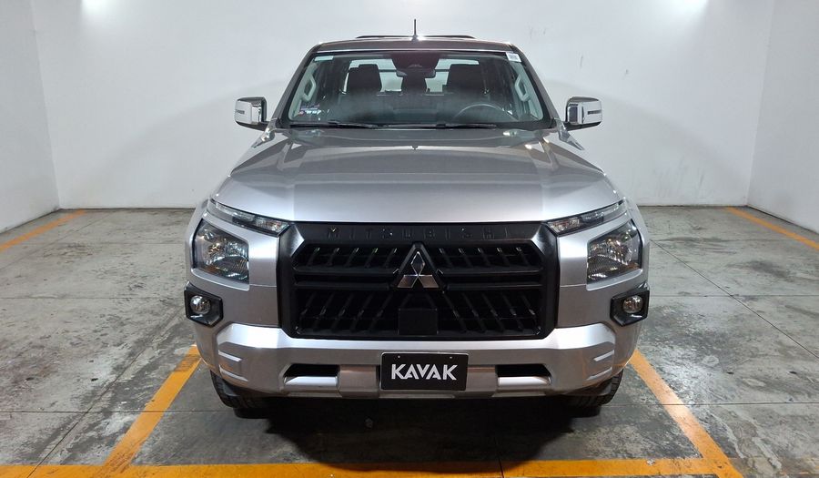 Mitsubishi L200 2.4 GLX GASOLINA Pickup 2025