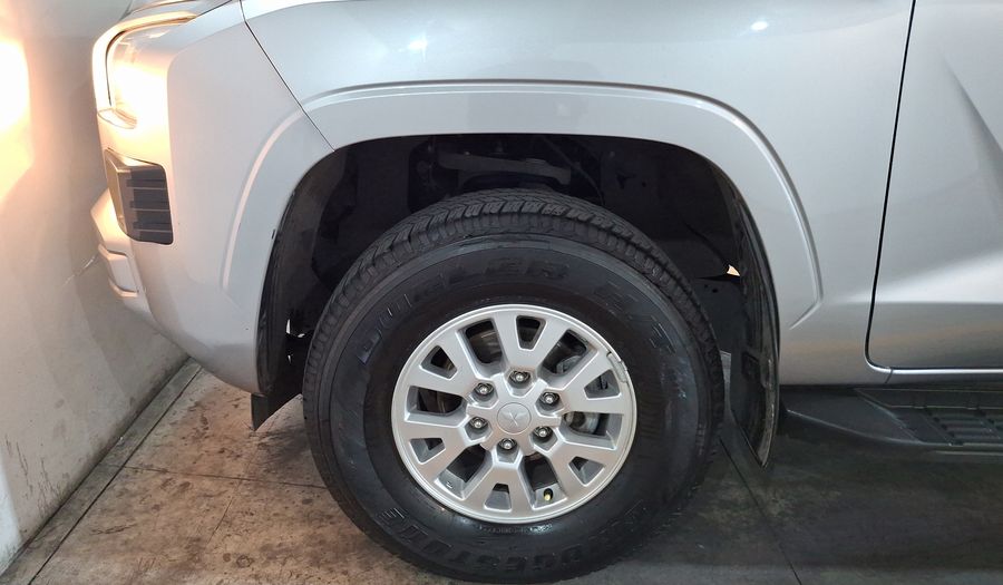 Mitsubishi L200 2.4 GLX GASOLINA Pickup 2025