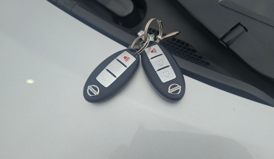 Nissan Note 1.6 SR CVT Hatchback 2018