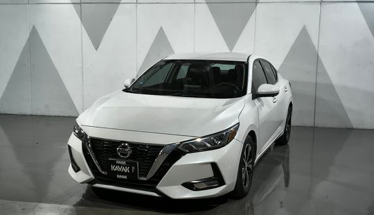 Nissan • Sentra