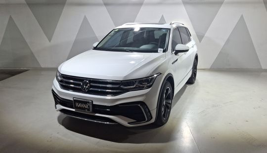 Volkswagen • Tiguan