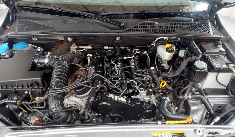 Volkswagen Amarok 2.0 TDI 180CV HIGHLINE 4X2 AUTO MY24 Pickup 2024