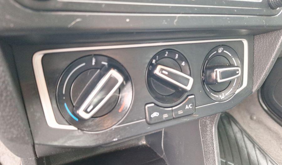 Volkswagen Gol 1.6 HIGHLINE Hatchback 2023
