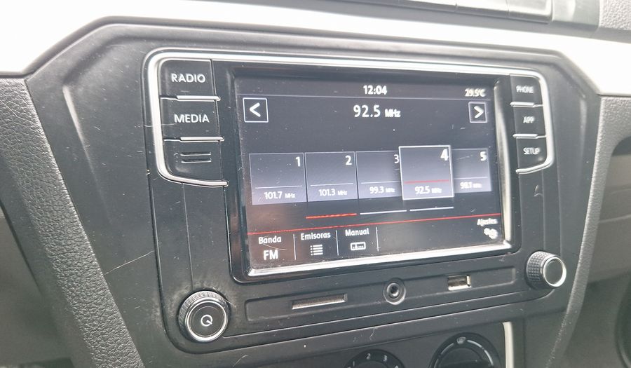 Volkswagen Gol 1.6 HIGHLINE Hatchback 2023