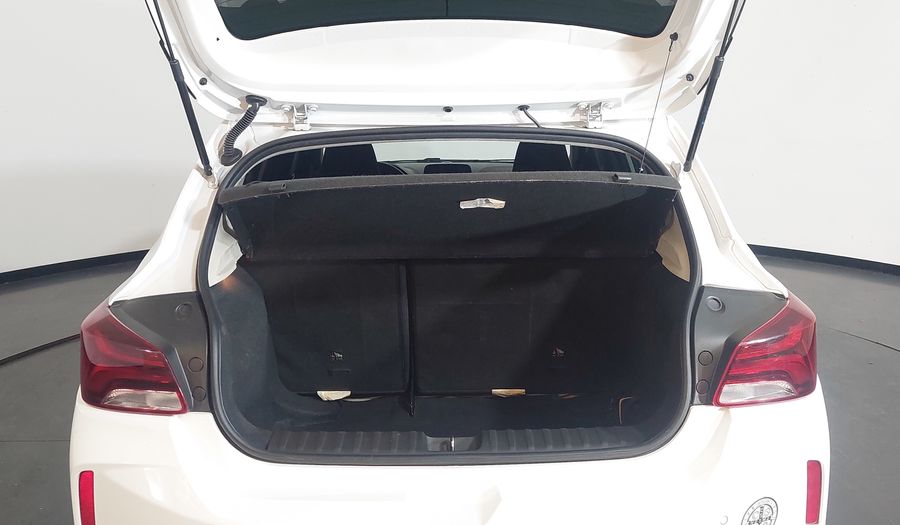 Chevrolet Onix 1.0 TURBO LTZ AUTO Hatchback 2023