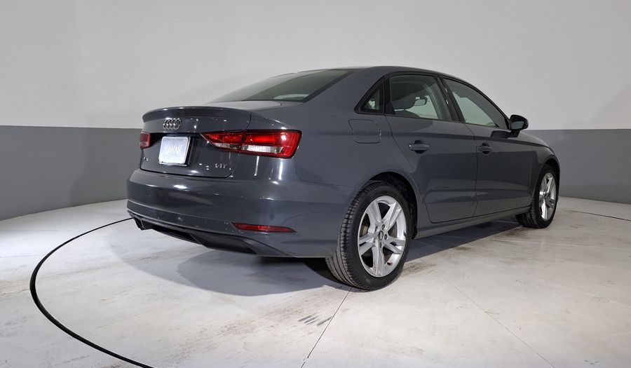 Audi A3 1.4 TFSI DYNAMIC Sedan 2017