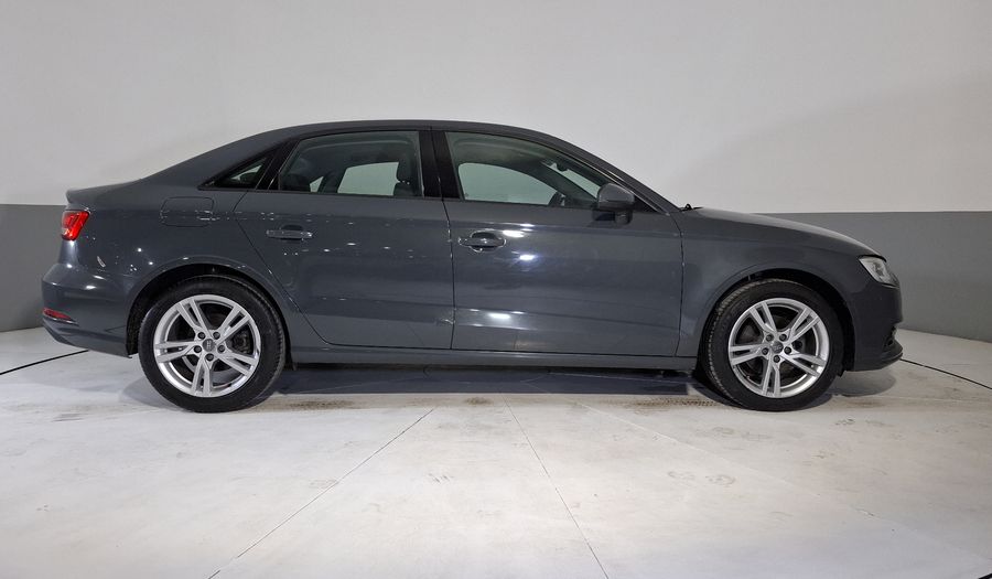 Audi A3 1.4 TFSI DYNAMIC Sedan 2017