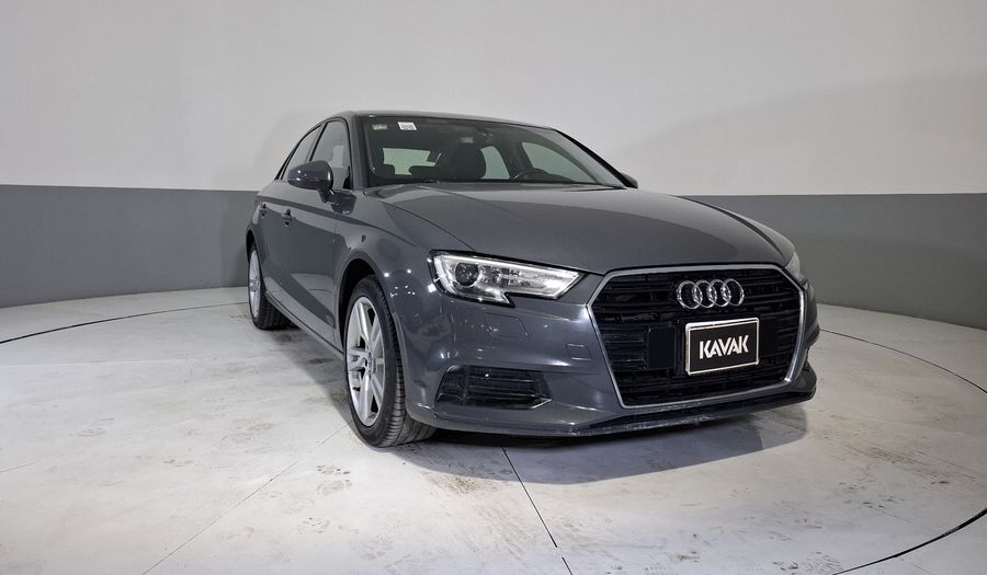 Audi A3 1.4 TFSI DYNAMIC Sedan 2017