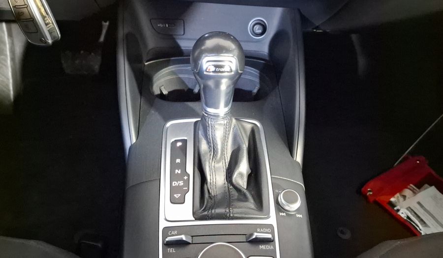Audi A3 1.4 TFSI DYNAMIC Sedan 2017