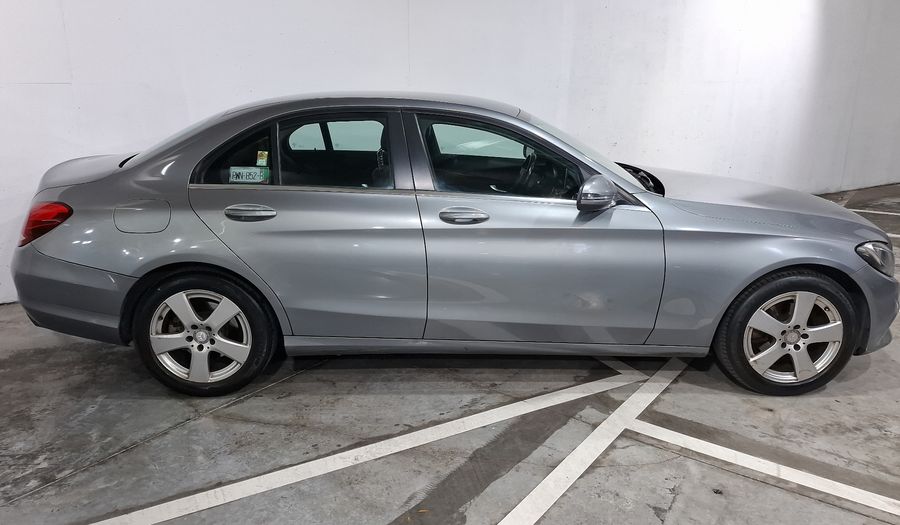 Mercedes Benz Clase C 1.6 180 CGI AT Sedan 2016