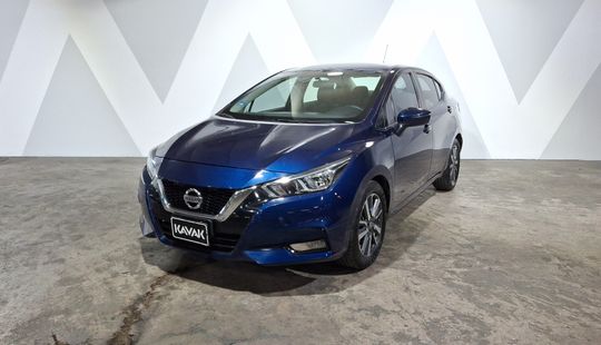 Nissan • Versa
