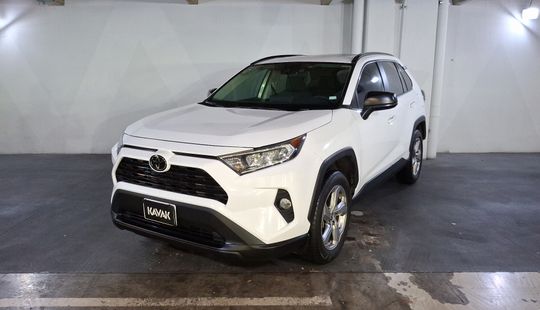 Toyota • RAV4