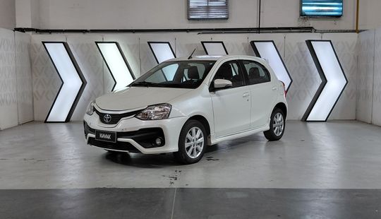 Toyota • Etios