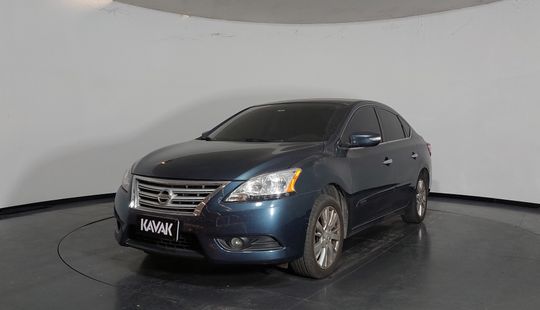 Nissan • Sentra