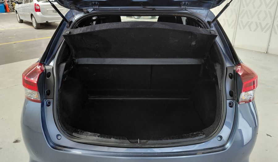 Toyota Yaris 1.5 XLS Hatchback 2022