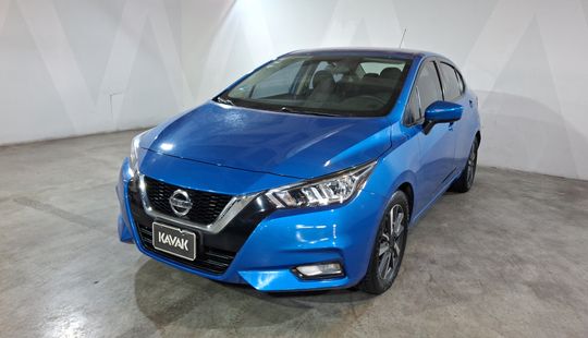 Nissan • Versa