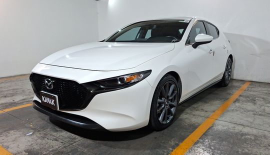 Mazda • Mazda 3