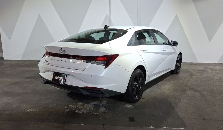 Hyundai Elantra 2.0 GLS IVT Sedan 2022