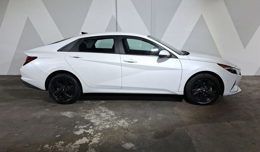 Hyundai Elantra 2.0 GLS IVT Sedan 2022