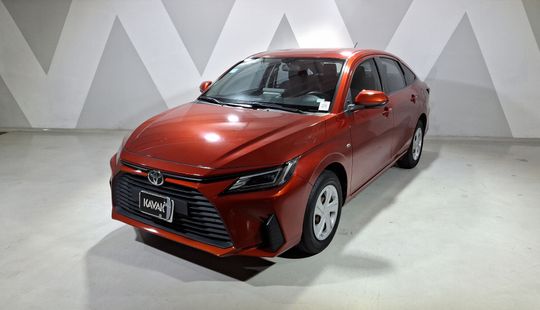 Toyota • Yaris