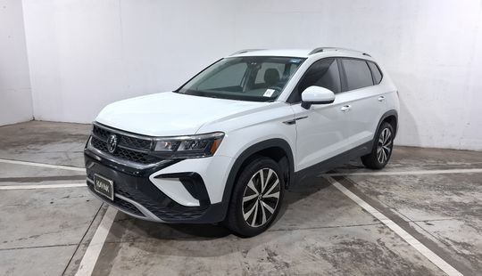 Volkswagen • Taos