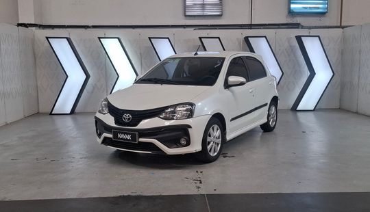 Toyota • Etios