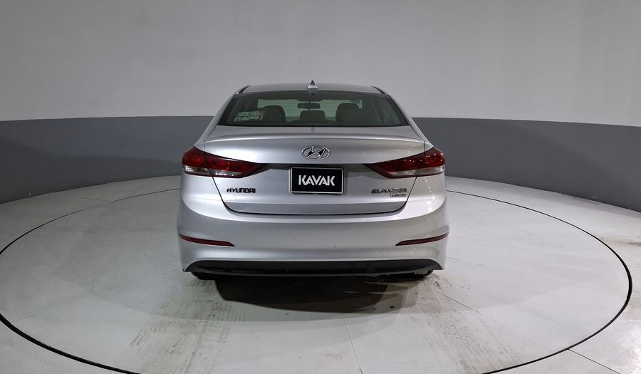 Hyundai Elantra 2.0 LIMITED TECH NAVI AUTO Sedan 2018
