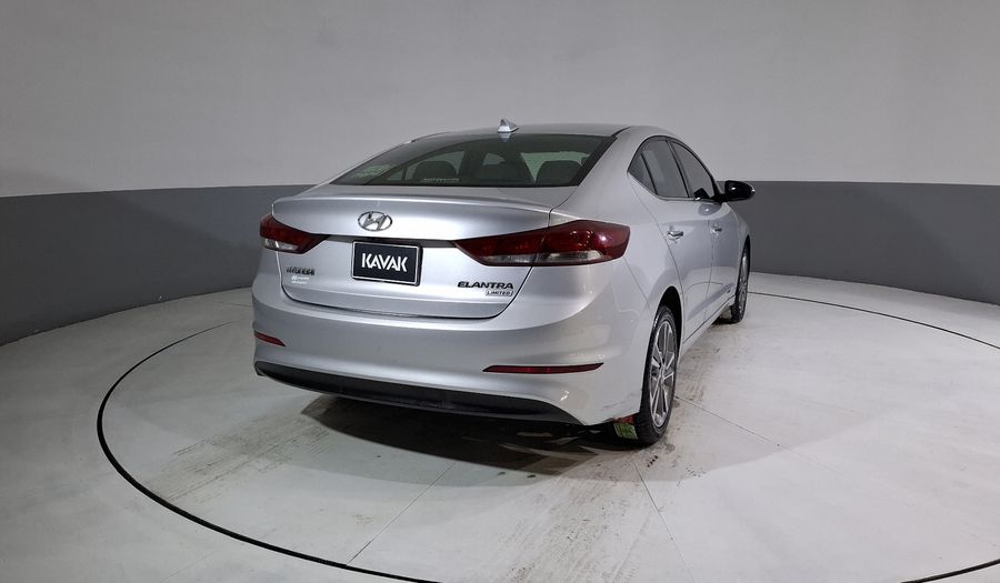 Hyundai Elantra 2.0 LIMITED TECH NAVI AUTO Sedan 2018