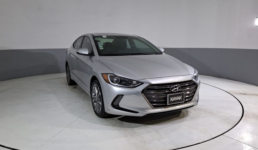 Hyundai Elantra 2.0 LIMITED TECH NAVI AUTO Sedan 2018