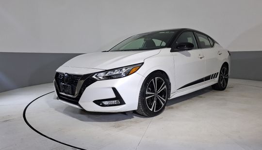 Nissan • Sentra