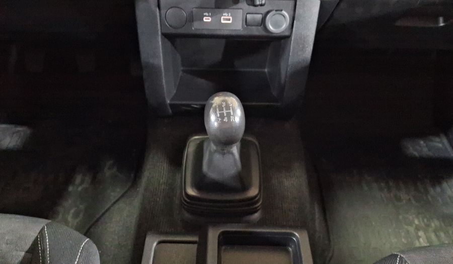 Mitsubishi L200 2.4 GLX GASOLINA Pickup 2025