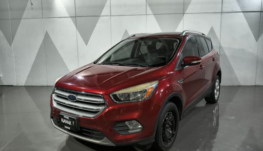 Ford • Escape