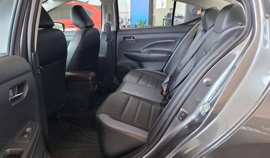 Nissan Versa 1.6 EXCLUSIVE CVT Sedan 2025