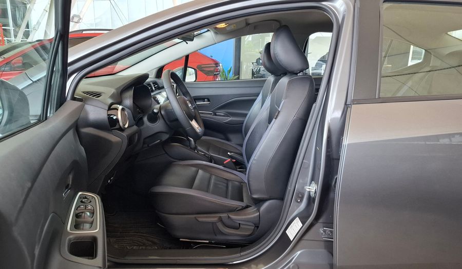 Nissan Versa 1.6 EXCLUSIVE CVT Sedan 2025