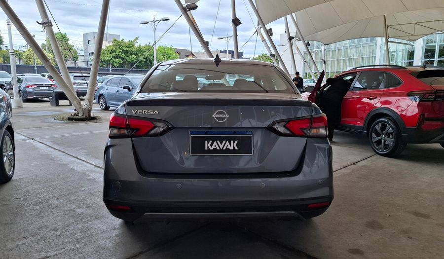 Nissan Versa 1.6 EXCLUSIVE CVT Sedan 2025