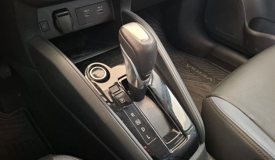 Nissan Versa 1.6 EXCLUSIVE CVT Sedan 2025