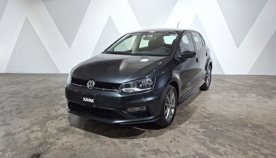Volkswagen • Polo