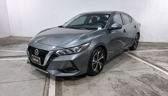Nissan • Sentra