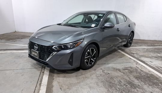 Nissan • Sentra