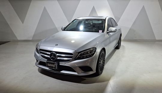 Mercedes Benz • Clase C